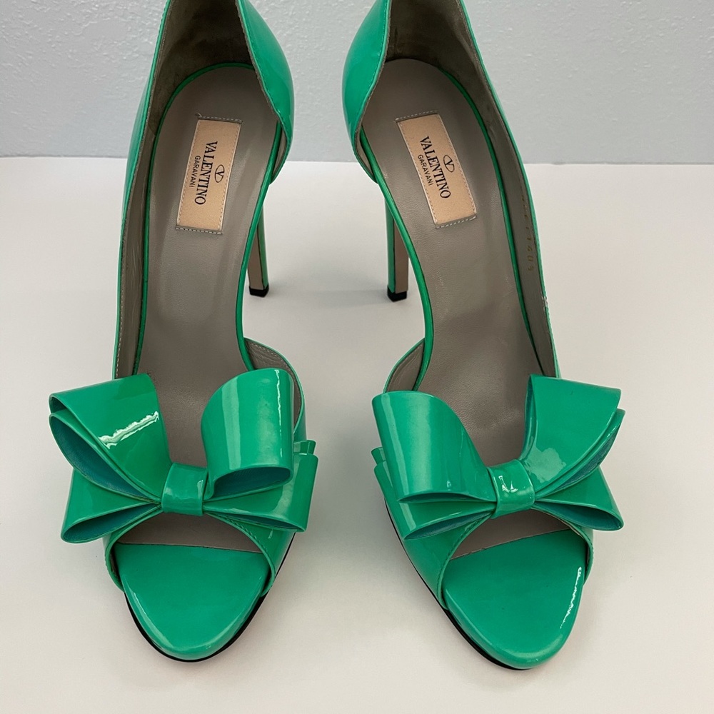VALENTINO